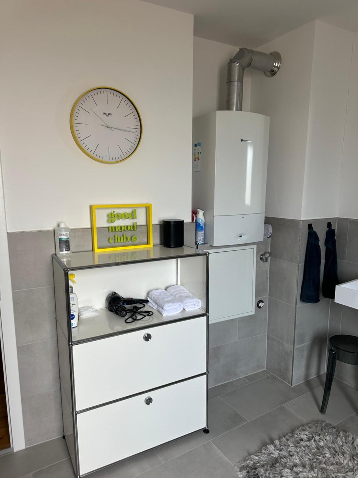 Stylisches Apartment Mit Grossem Tageslichbad Am Marktplatz Leonberg Exterior foto
